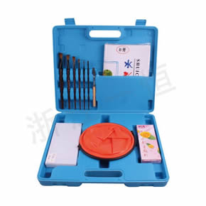 美术教材系列塑吹包装-水彩画工具