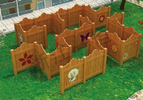 大型玩具木栅栏迷宫