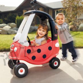 Running classSmall ladybug sedan